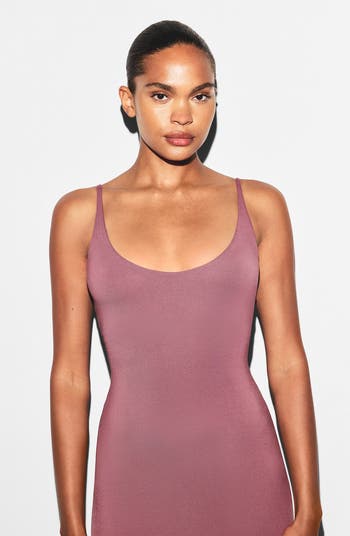 Smooth Lounge Skimpy Scoop Neck Midi Nightgown