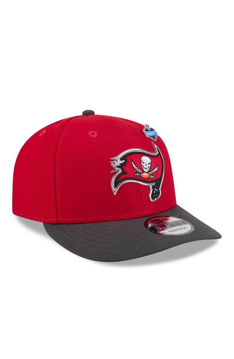 New Era Men's New Era Red/Pewter Tampa Bay Buccaneers 2026 NFL Draft On Stage Pre-Curved 9FIFTY Snapback Hat, Alternate, color, Red