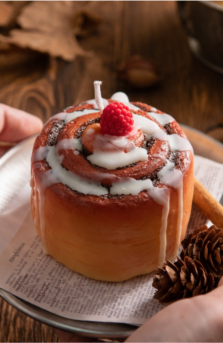 Southlake gifts Cinnamon Roll Candle, Alternate, color, Cinnamon