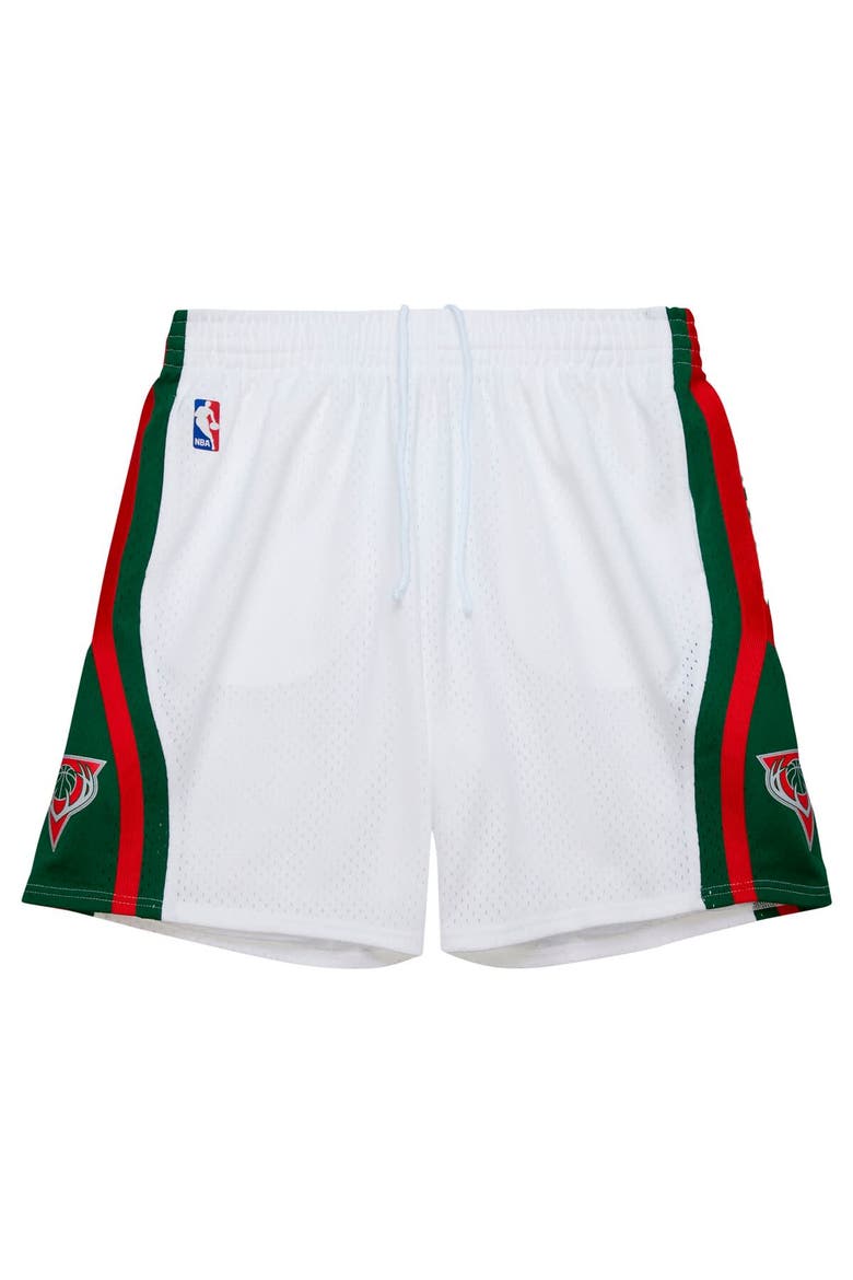 Men's Mitchell & Ness White Milwaukee Bucks 2013/14 Swingman Shorts, Alternate, color, White