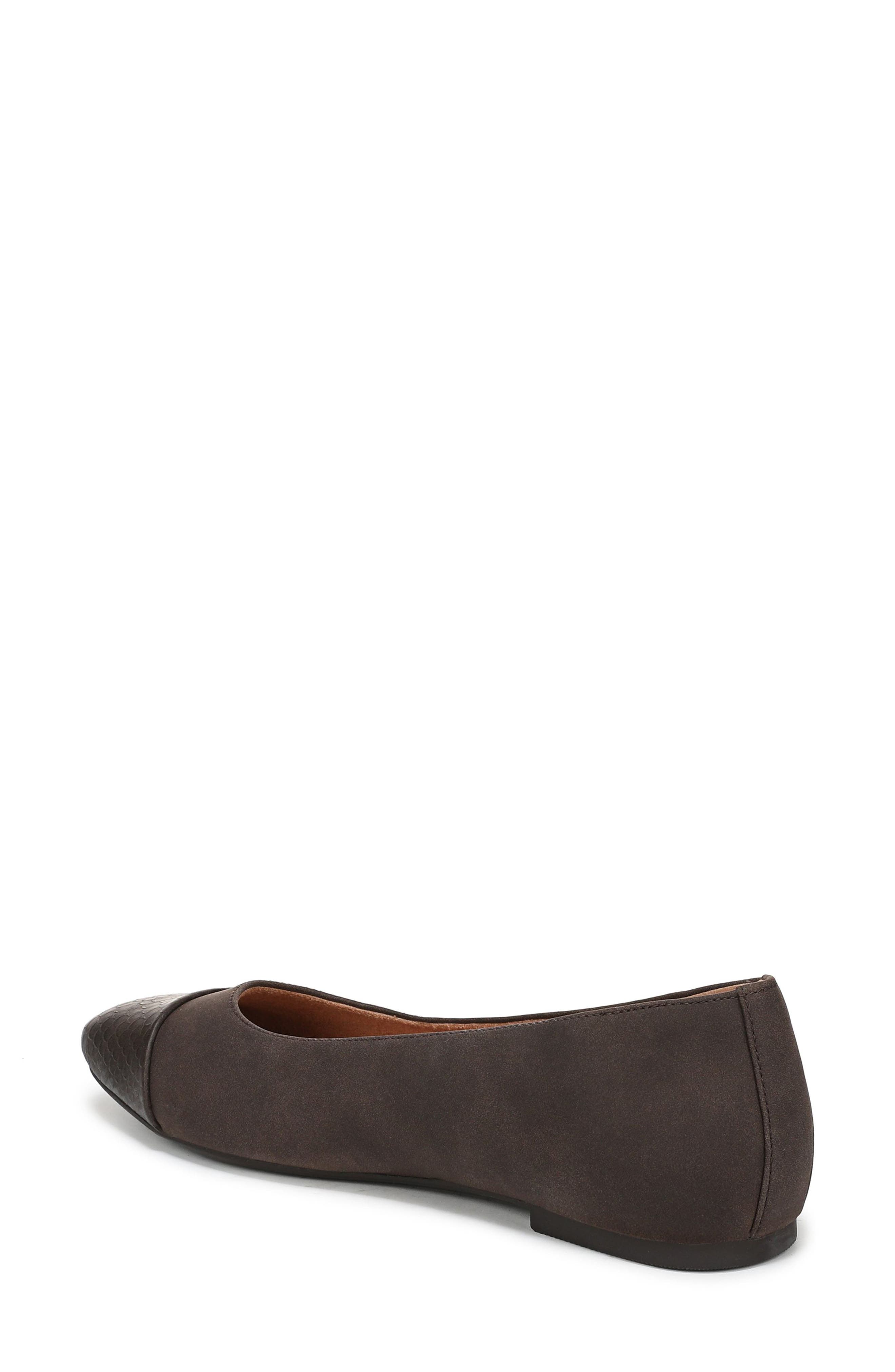Hollen Cap Toe Flat, Alternate, color, CHOCOLATE