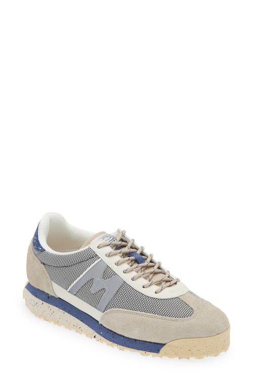 Karhu Gender Inclusive Mestari Sneake in Silver Lining/True Navy 