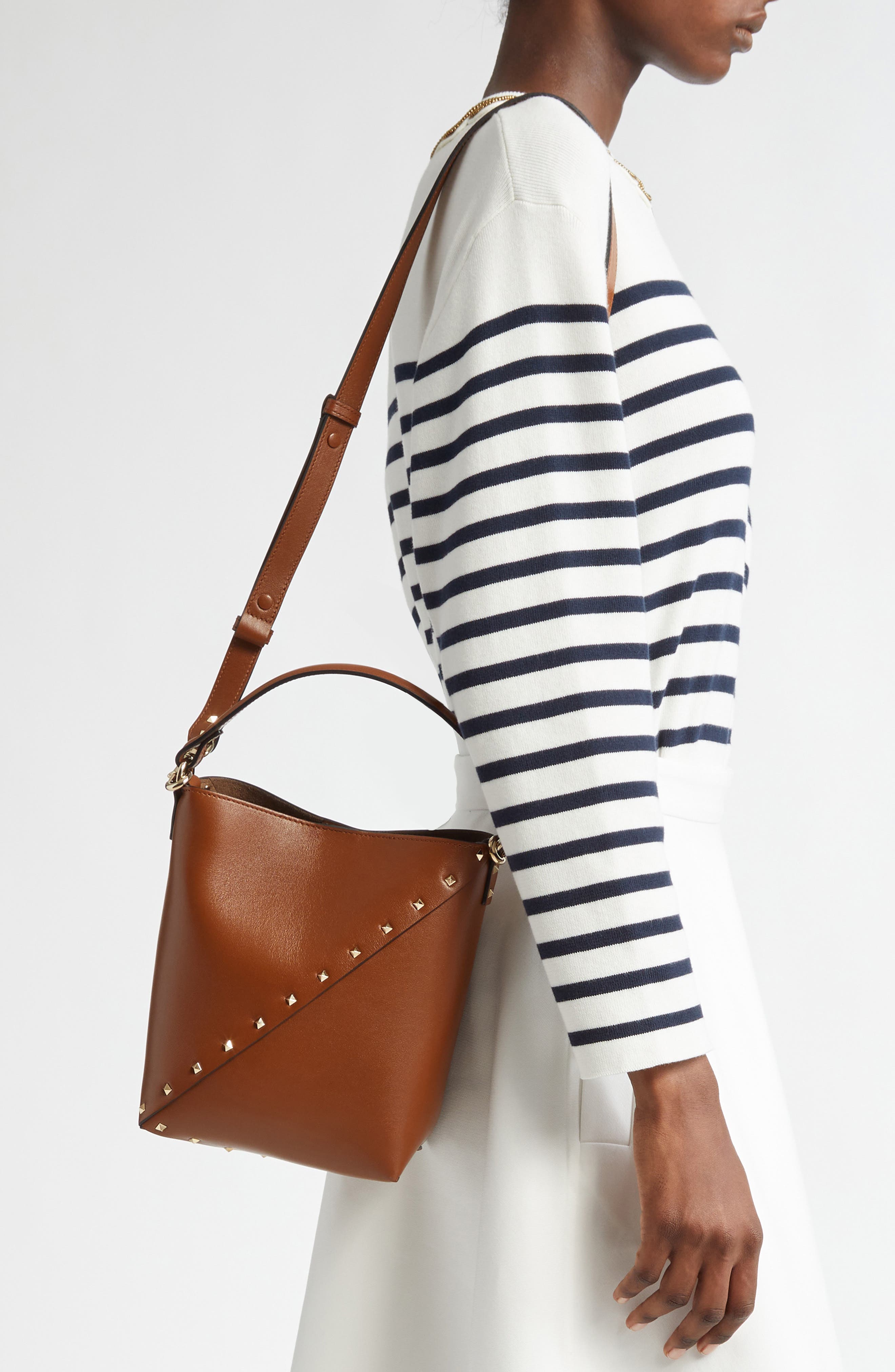 Valentino Garavani Rockstud Wispy Crossbody Bucket Bag, Alternate, color, 