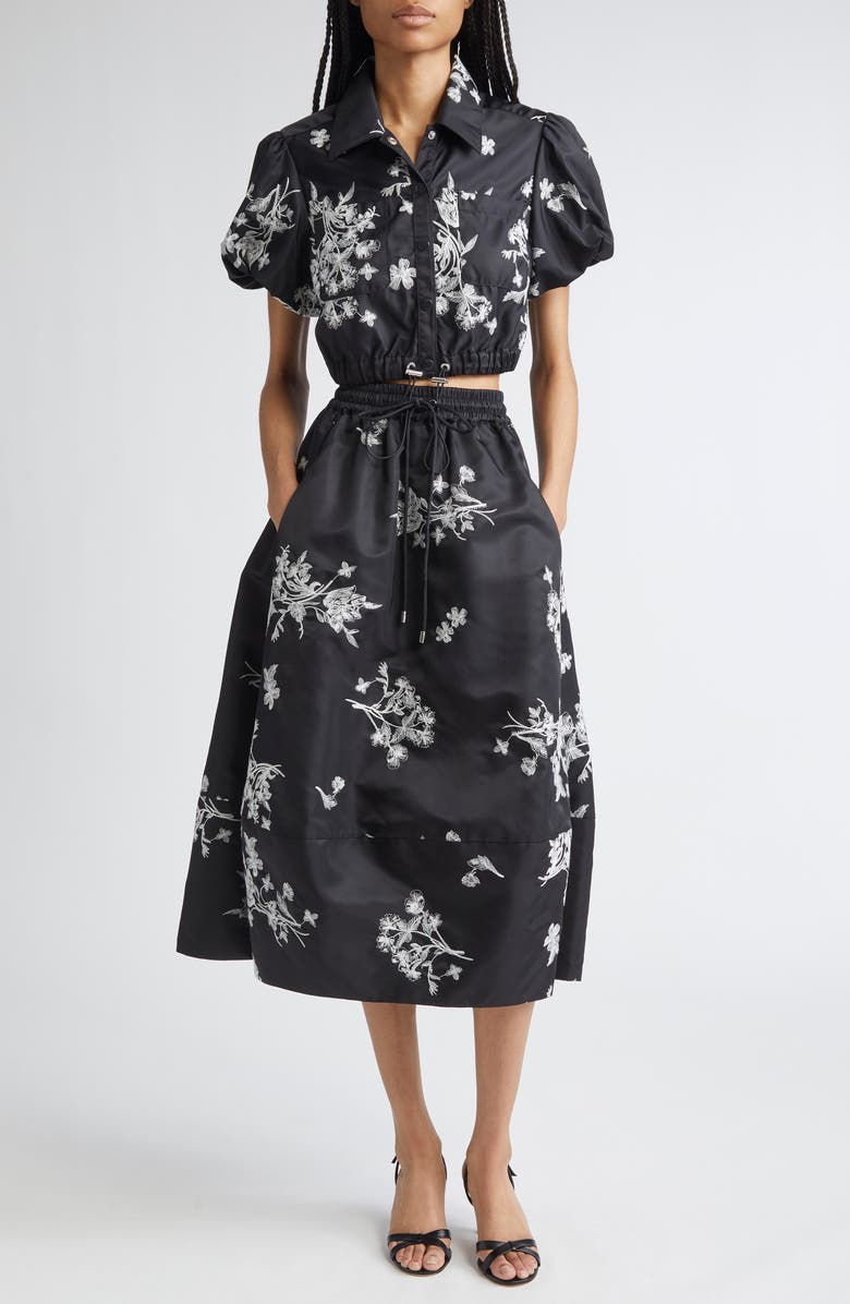 Cinq à Sept Wildflower Whimsy Crop Satin Button-Up Shirt, Alternate, color, Black/ Ivory