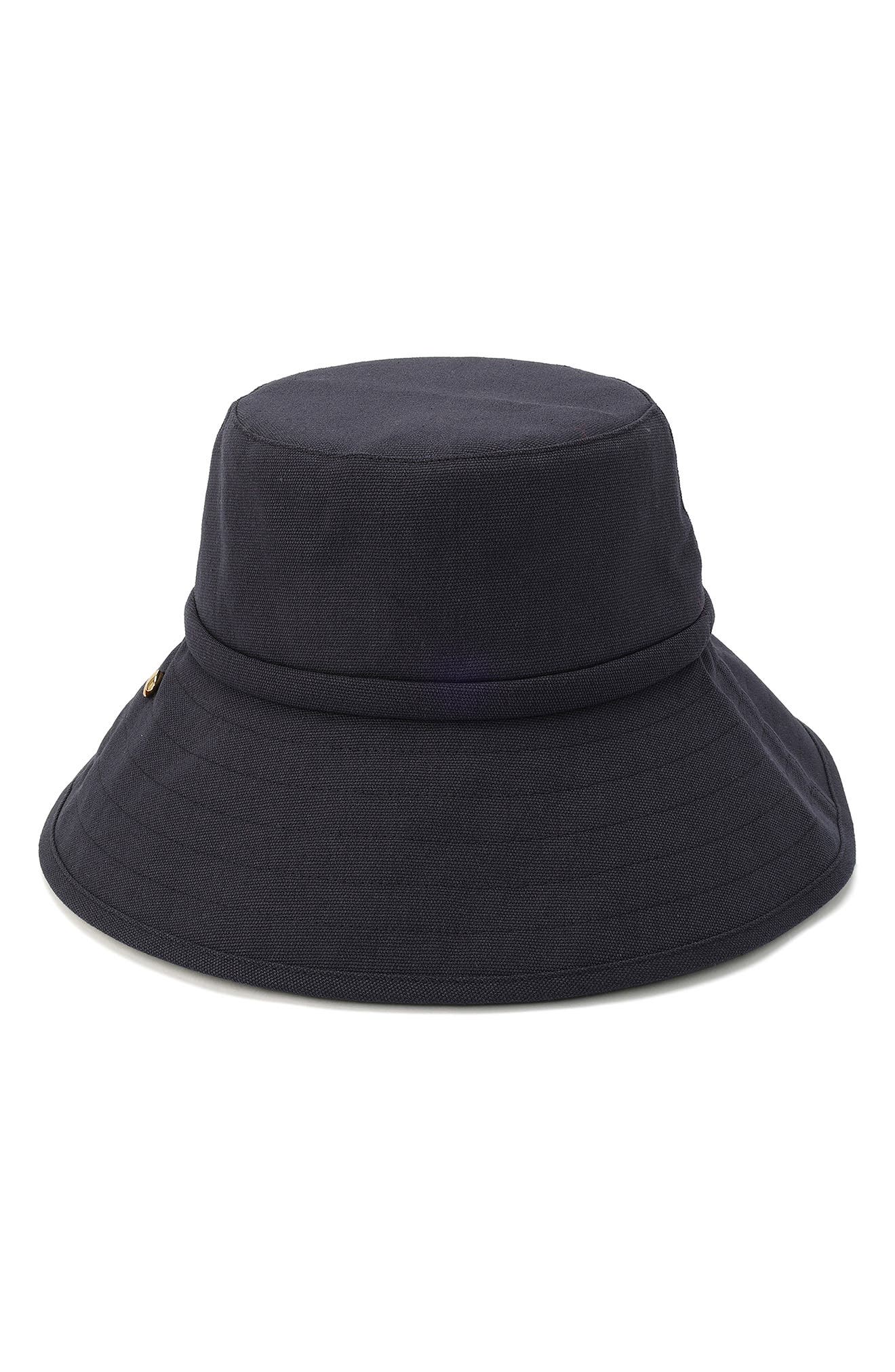 PARISIAN NAVY