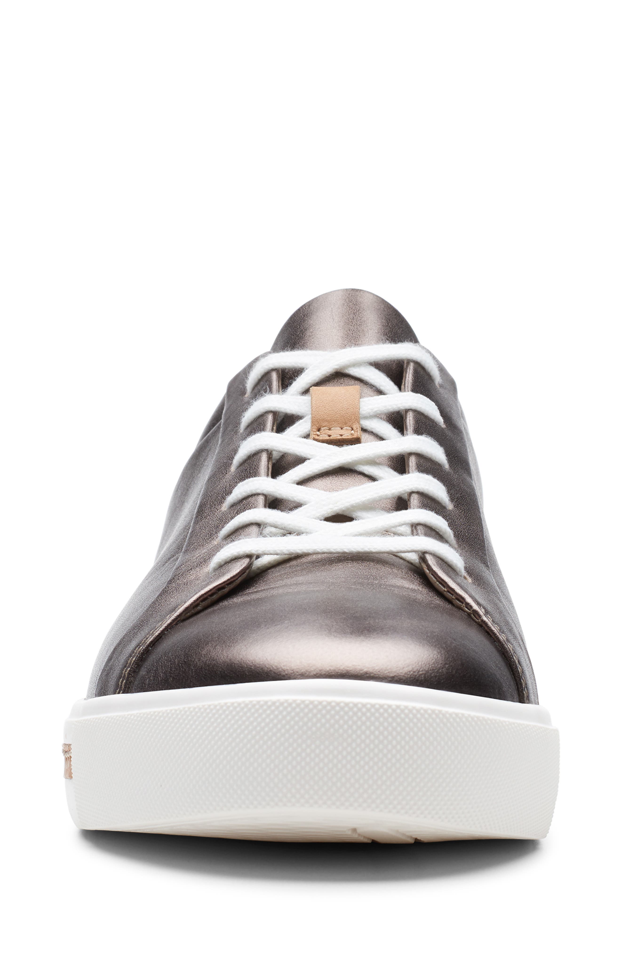Un Maui Lace Sneaker, Alternate, color, PEBBLE METALLIC LEATHER