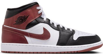 Air Jordan 1 Mid Sneaker