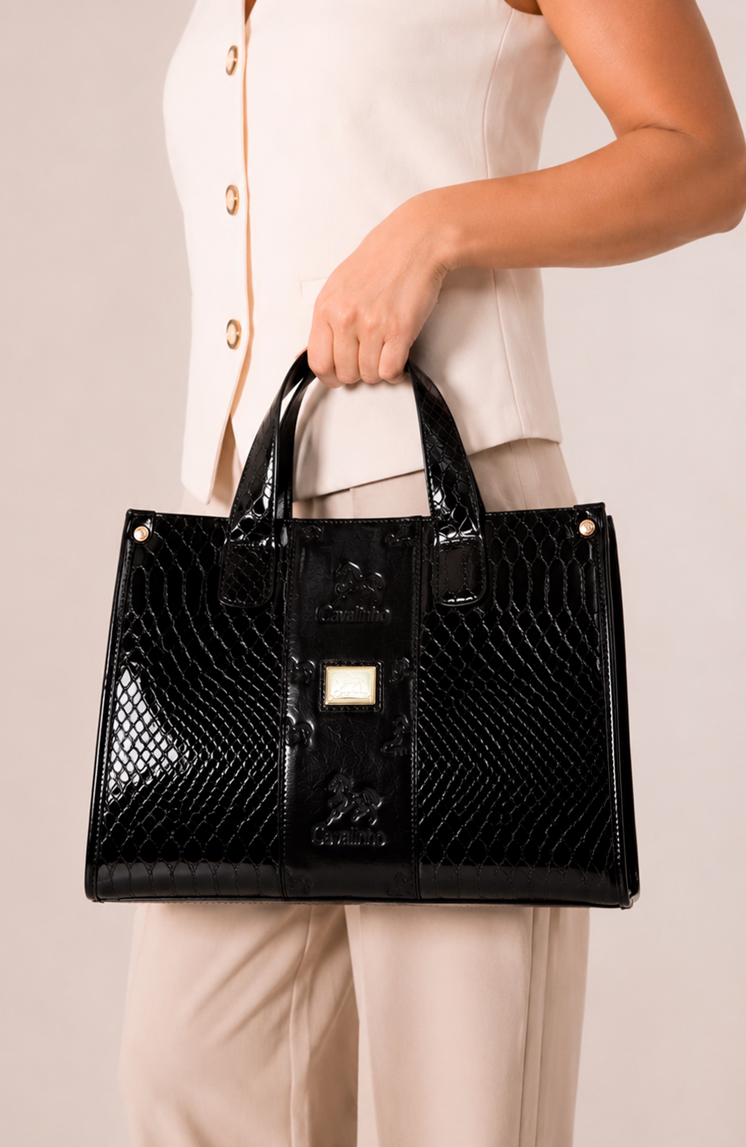 Honor Handbag 611, Alternate, color, Black