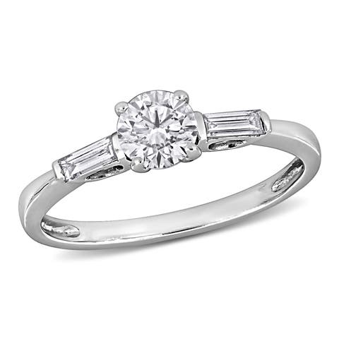 Lab Grown Diamond 3-Stone Engagement Ring 14k
