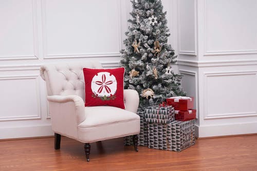 C & F Home C&f Home Sea Life Sand Dollar Christmas Throw Pillow, 18" X 18" In Red