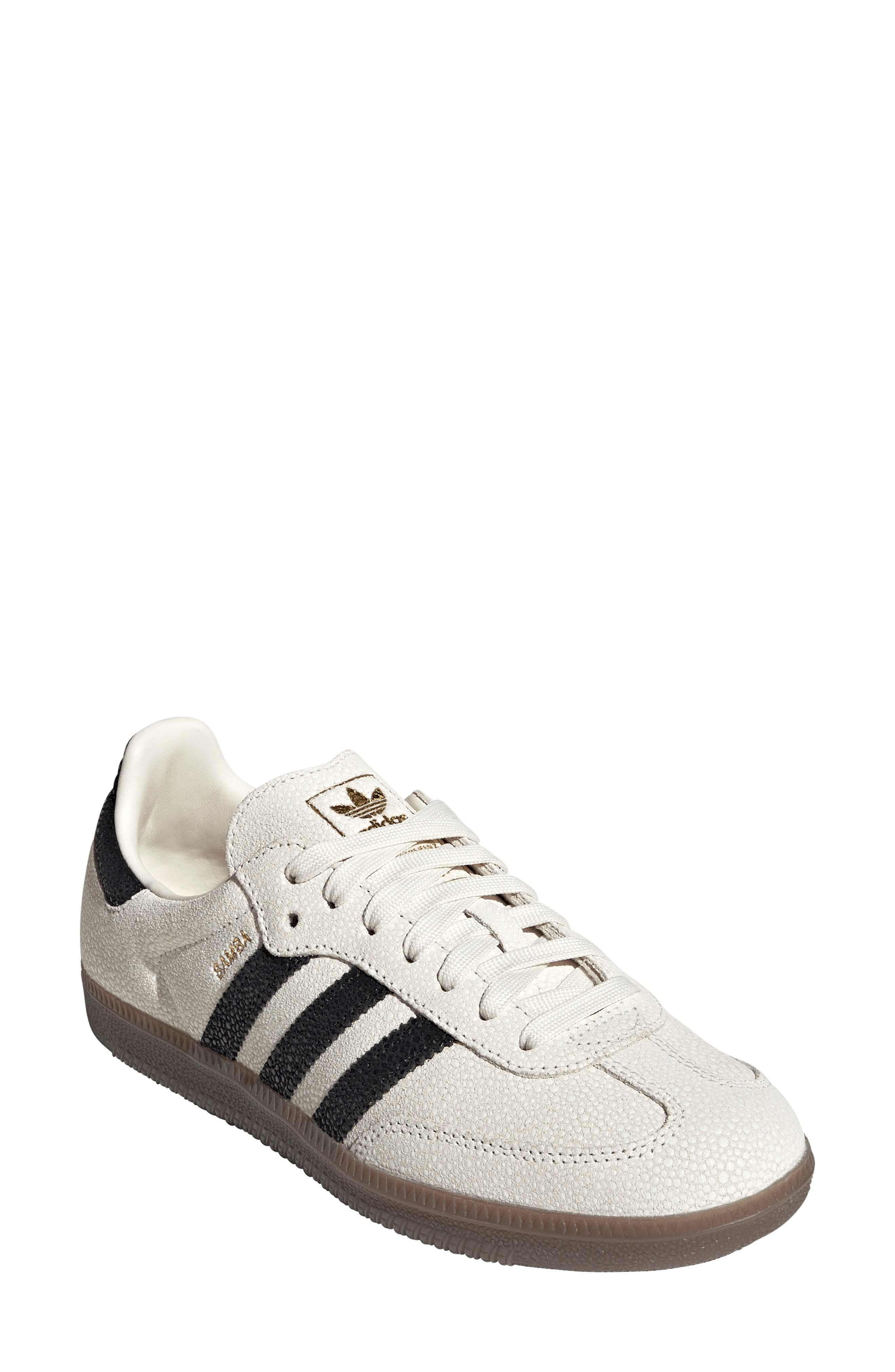 CLOUD WHITE/ CORE BLACK/ GUM5