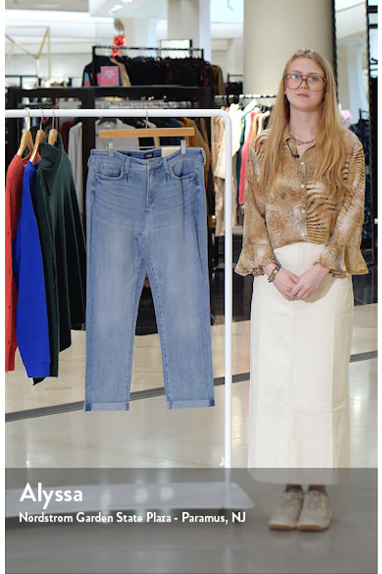 Sheri Cuff Ankle Jeans video
