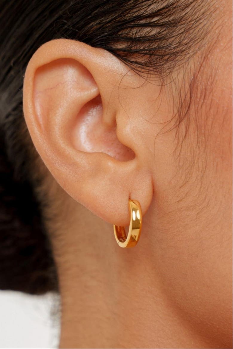 Bold Huggie Hoops, Alternate, color, Gold
