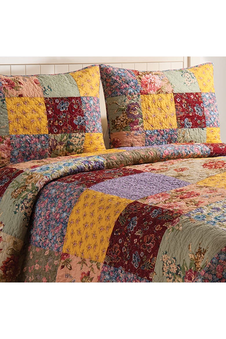 Floria Quilt, Alternate, color, Red