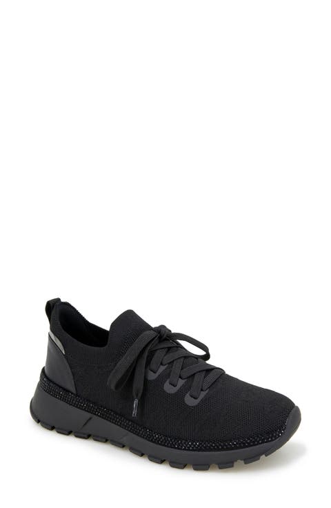 Kuest Sneaker (Women)