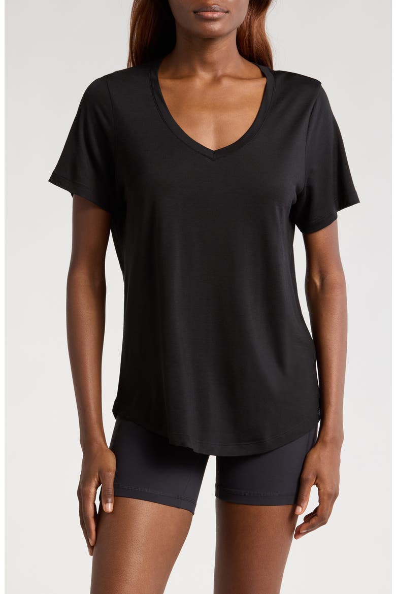 Ultralite V-Neck Short Sleeve T-Shirt, Main, color, BLACK