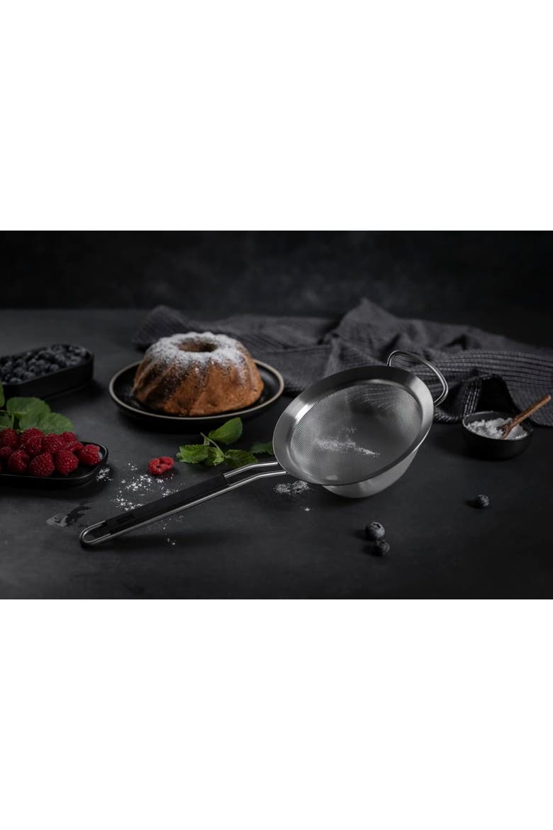 Essential Large Strainer, Stainless Steel Fine Mesh, Alternate, color, Silver