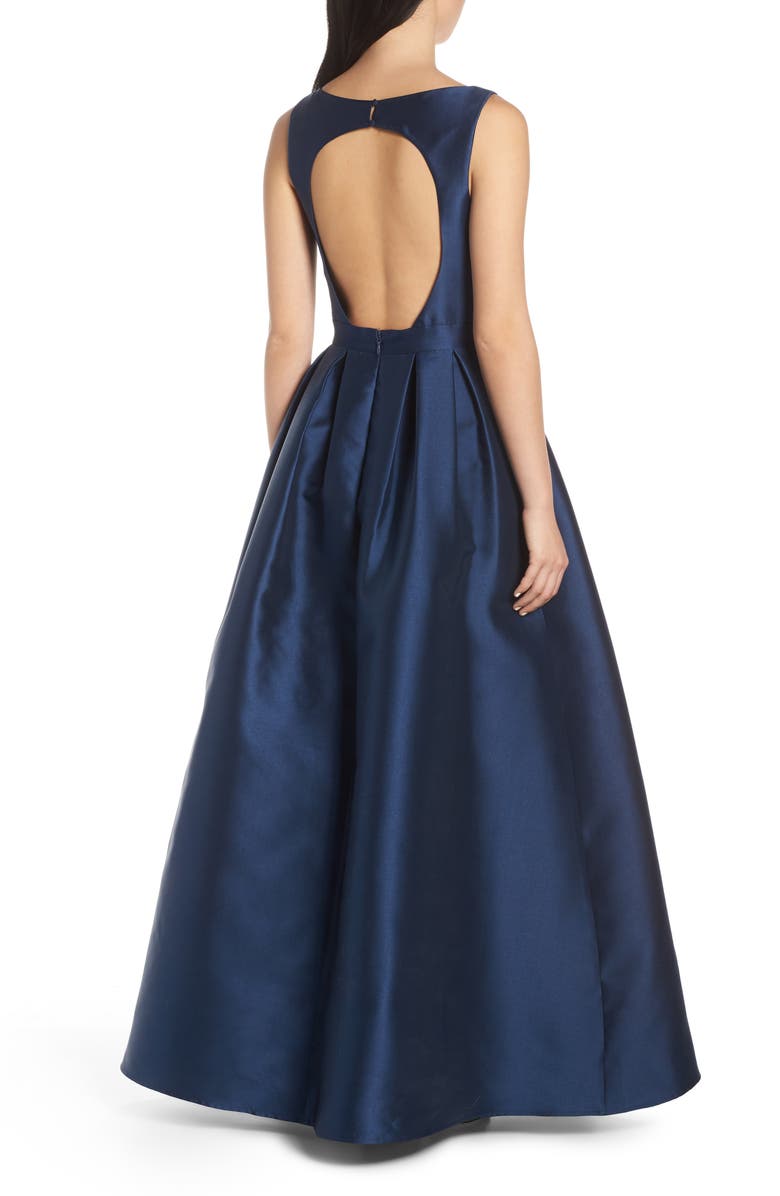 Chi Chi London Perla Back Cutout Evening Dress, Alternate, color, 