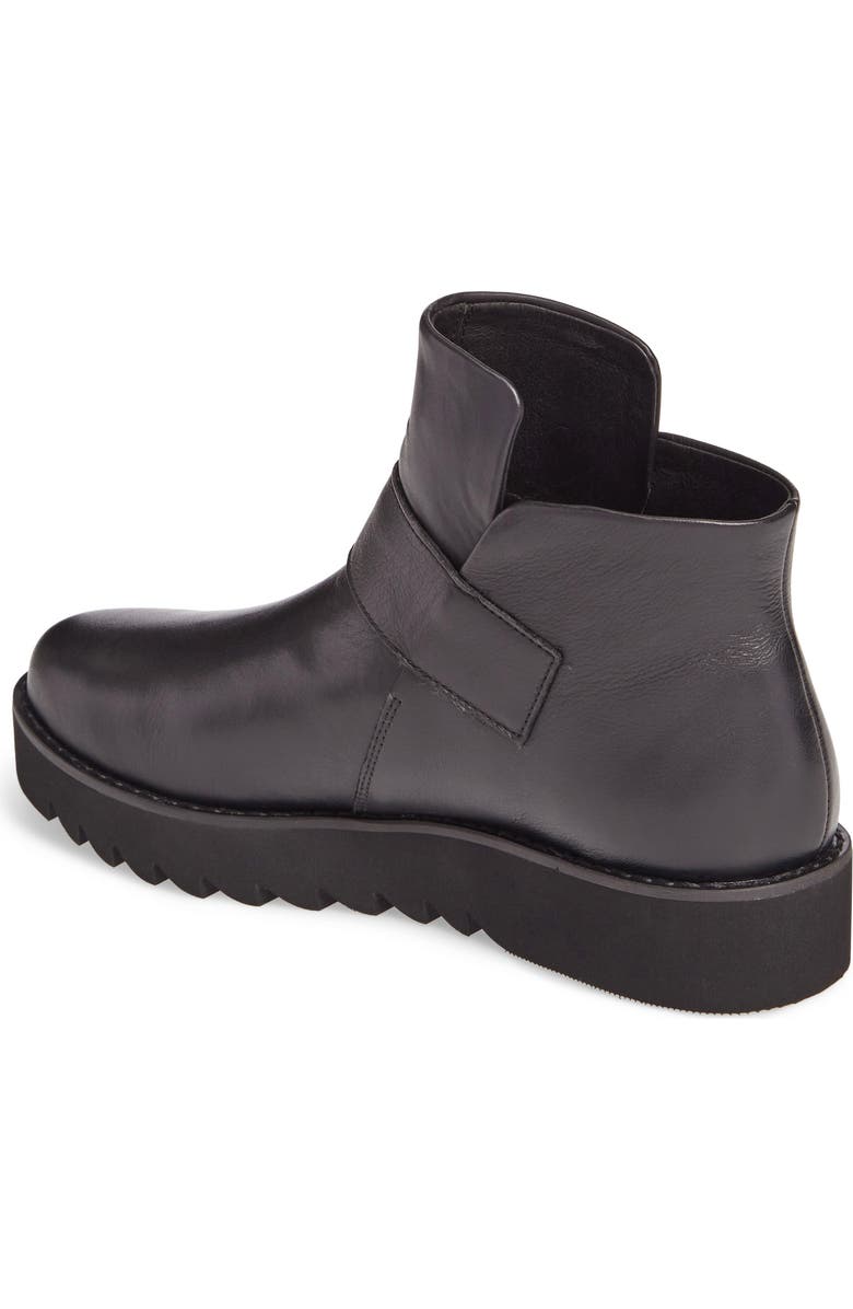 Sudini Kris Boot, Alternate, color,