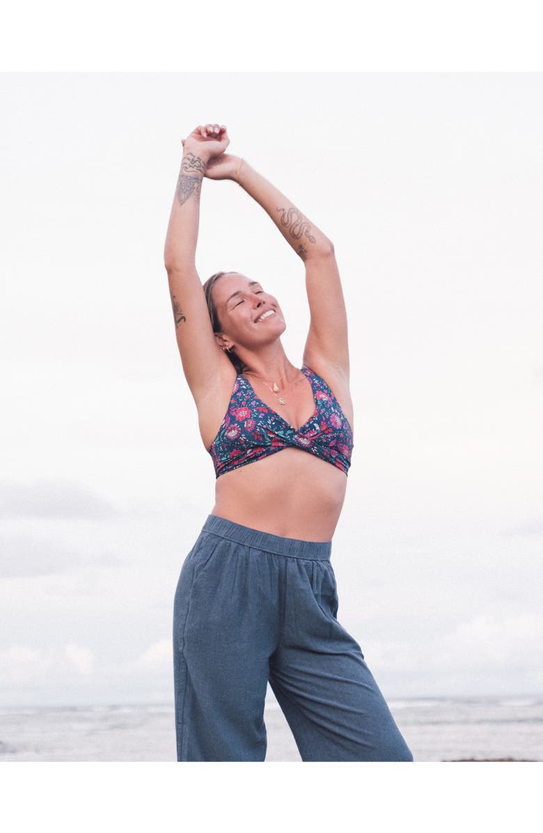 Carve Designs Fischer Compression Top DD Cup, Alternate, color, Isla