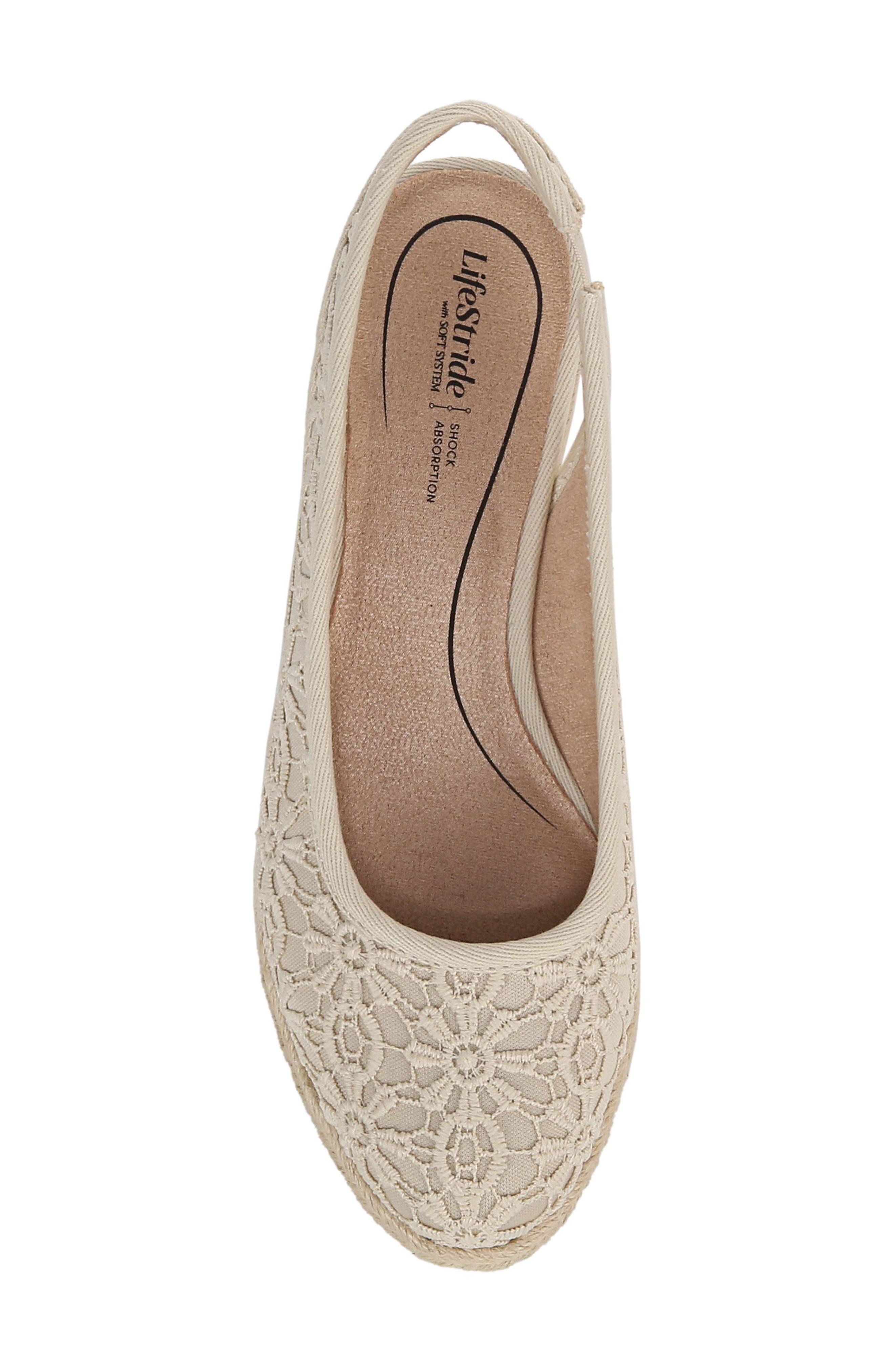 LifeStride Kayden Pump, Alternate, color, Natural