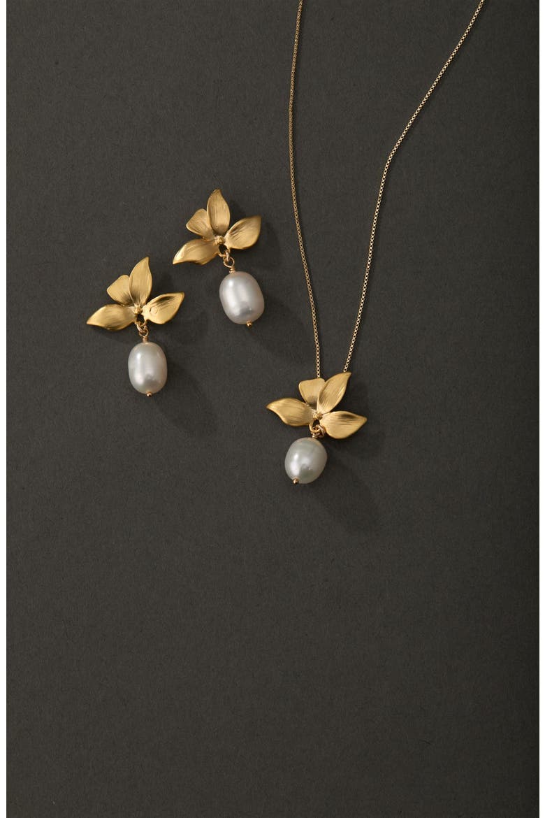 Maeve Freshwater Pearl Pendant Necklace, Alternate, color, GOLD