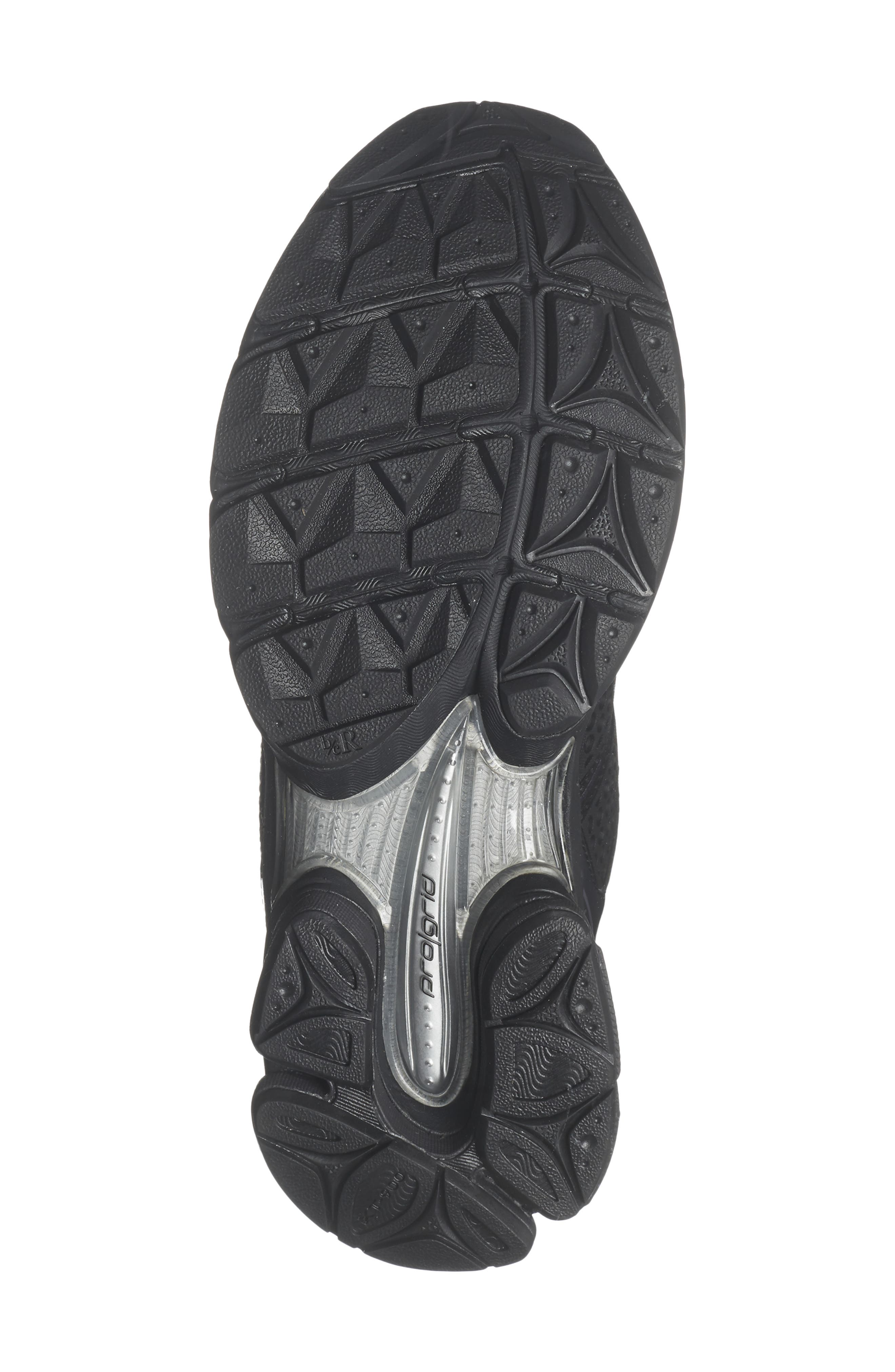 Saucony PROGRID TRIUMPH, Alternate, color, Black