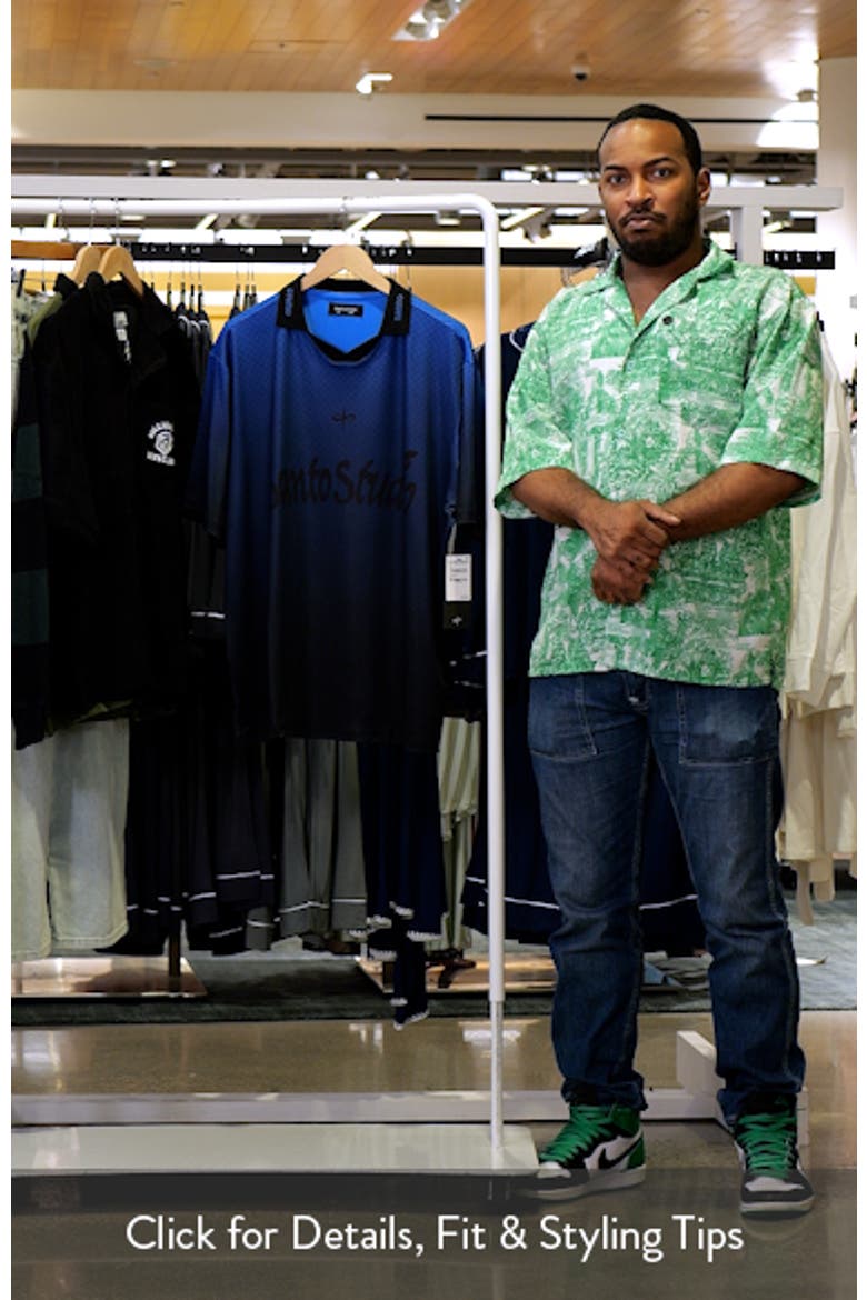 Gradient Graphic Polo video