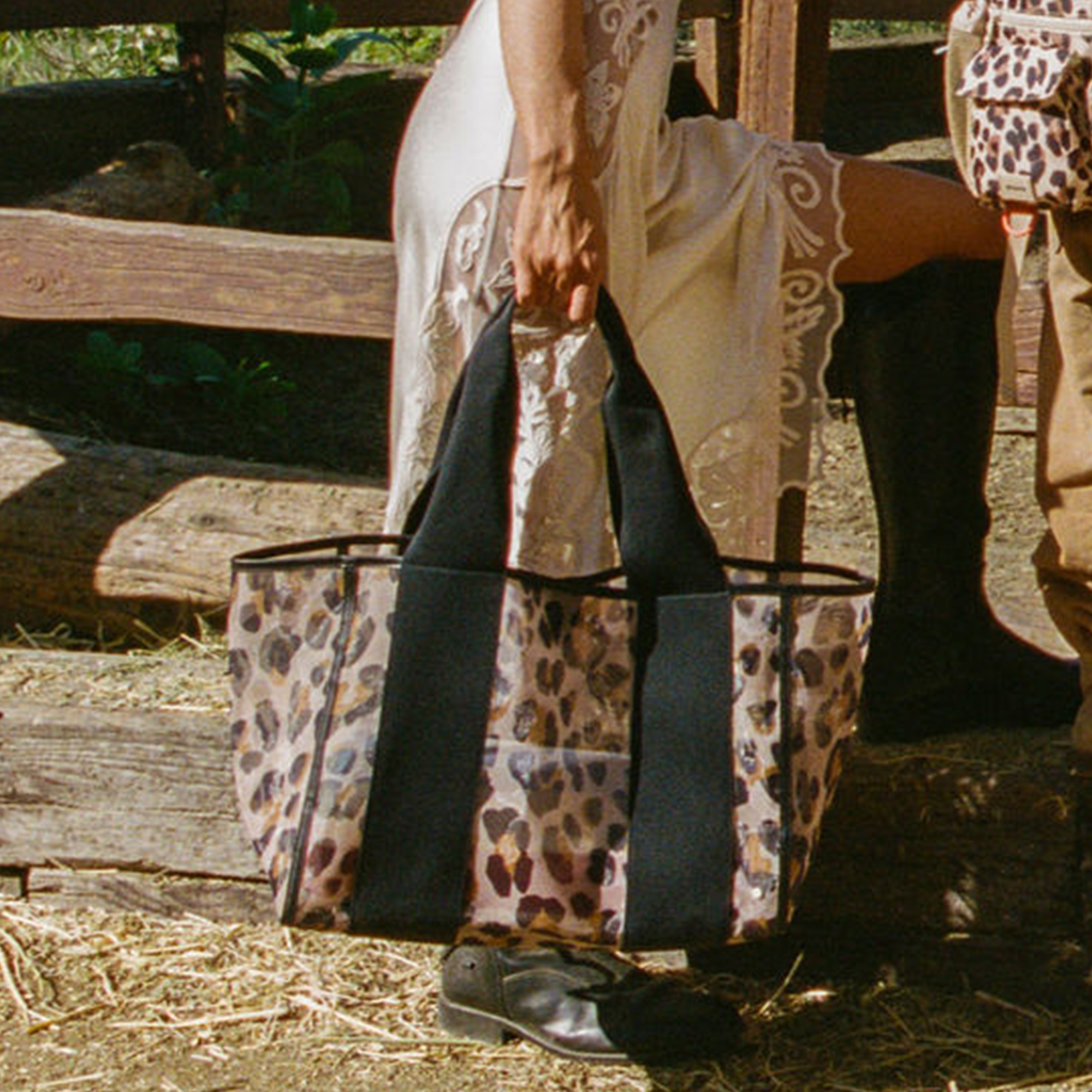 Wellington Cabana Tote, Alternate, color, Leopard