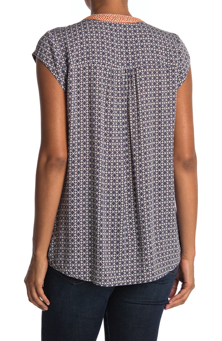 DR2 by Daniel Rainn Daniel Rainn Rayon Gauze Printed Tape Blouse, Alternate, color,