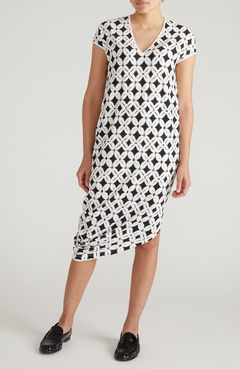 Universal Standard Geneva Asymmetric T-Shirt Dress, Main, color, Black/ White Flower Bed Print