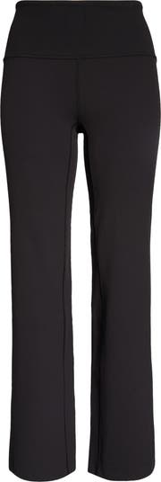 Apartment Three High-Waisted Flare スラックス Apartment Three（アパートメントスリー）の「Apartment Three