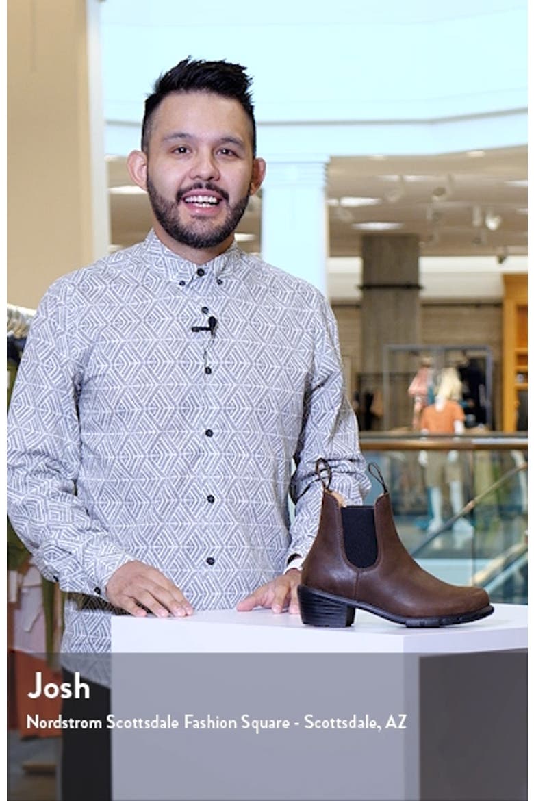 Blundstone 1673 Chelsea Bootie video
