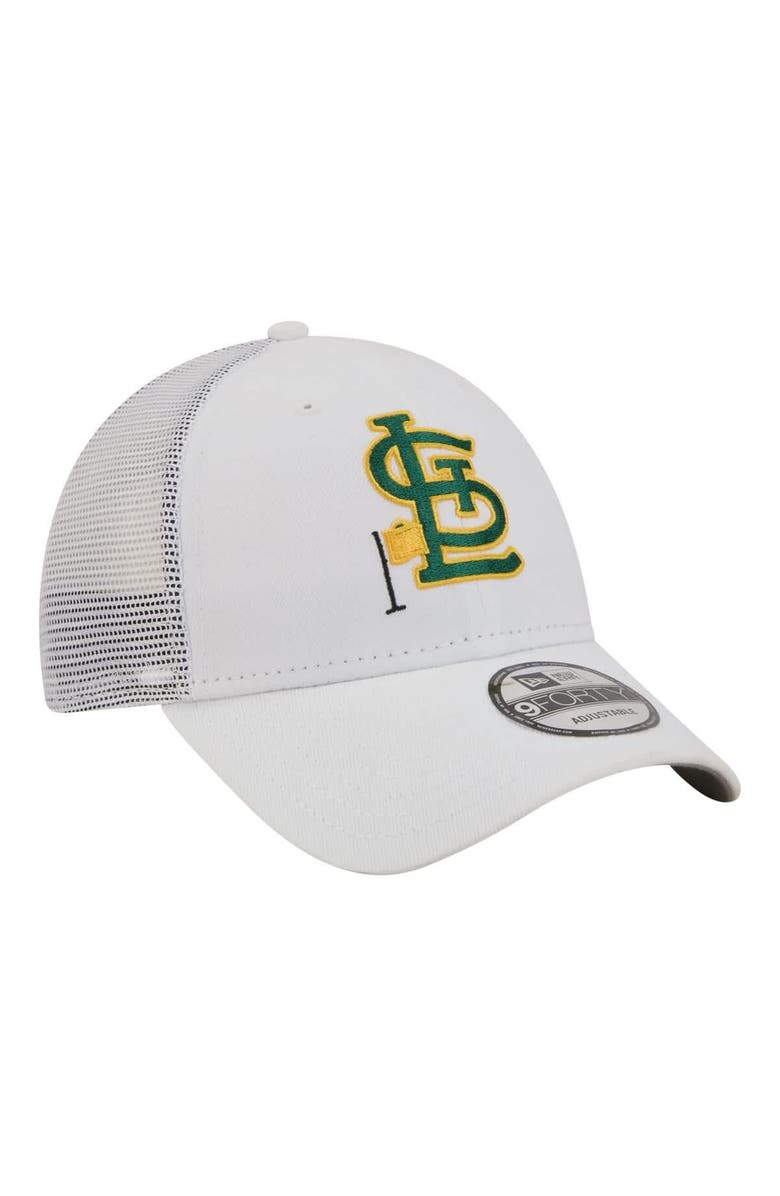 New Era Men's New Era White St. Louis Cardinals Flag 9FORTY Trucker Adjustable Hat, Alternate, color, White