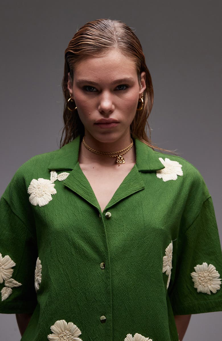 Topshop Raffia Flower Button-Up Resort Shirt, Alternate, color, Medium Green