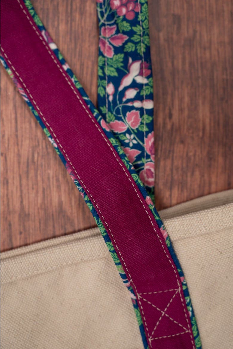 Prairie Essentials Tote Bag in Berry, Alternate, color, Berry