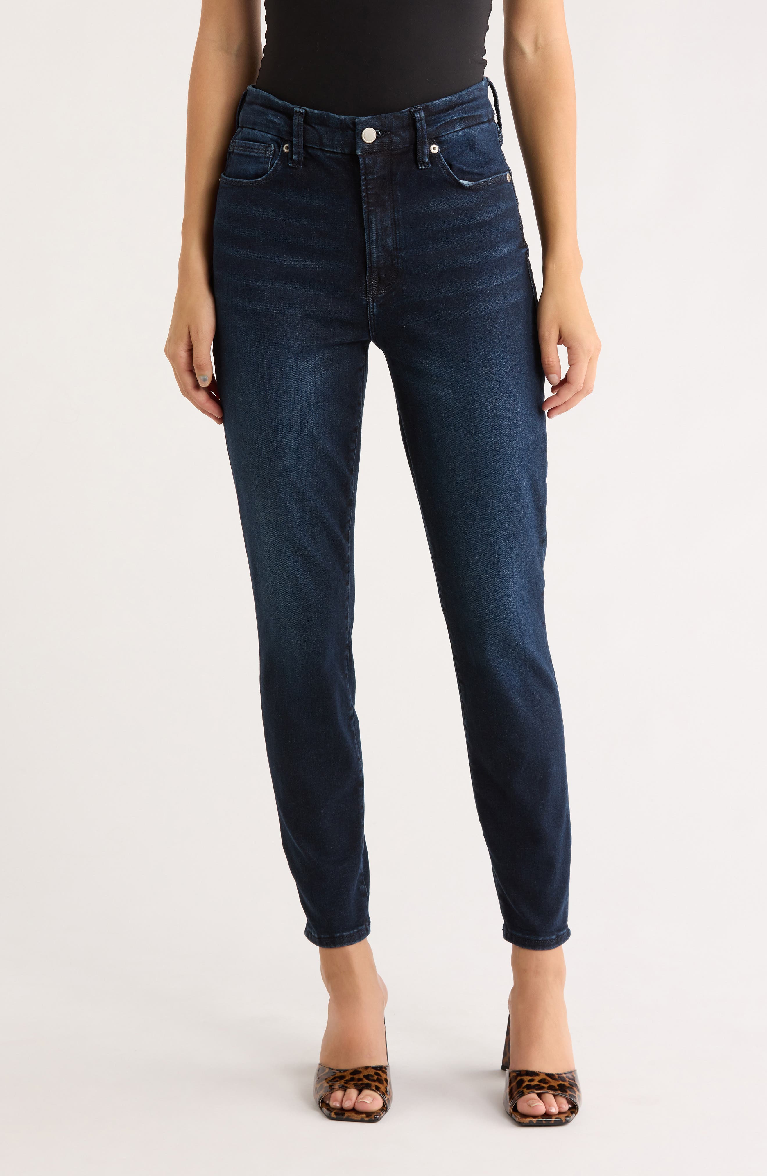 Good American Good Legs Straight Leg Crop Jeans