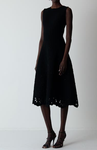 Adelyn Rae Metallic Jacquard V-Neckline Short Puff Sleeve