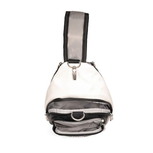 Baggallini Central Park Sling Bag In Black