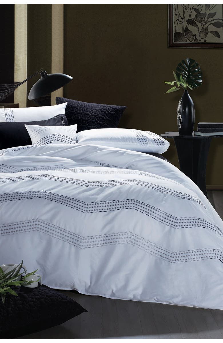 MELANGE HOME King Vail Embroidered Duvet 3-Piece Set -  White/Grey, Main, color, White/ Grey