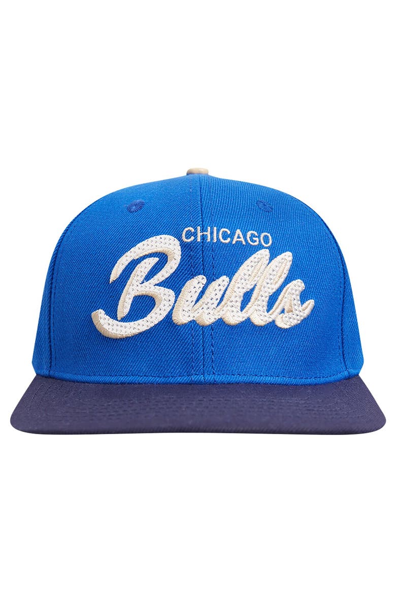 PRO STANDARD Men's Pro Standard Blue/Navy Chicago Bulls Legacy Snapback Hat, Alternate, color, Blue
