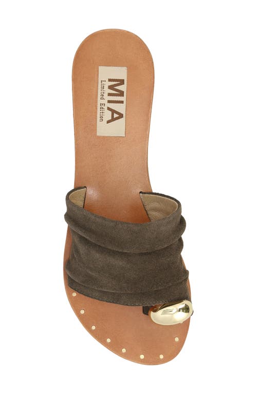 Mia Tiffani Slide Sandal In Khaki