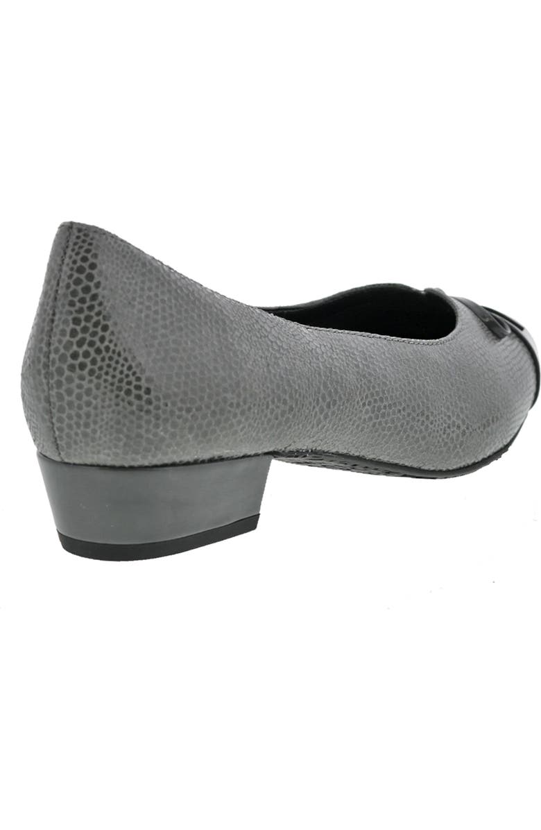 Ros Hommerson Tawnie Bow Cap Toe Pump, Alternate, color, Grey Print Pat Leather