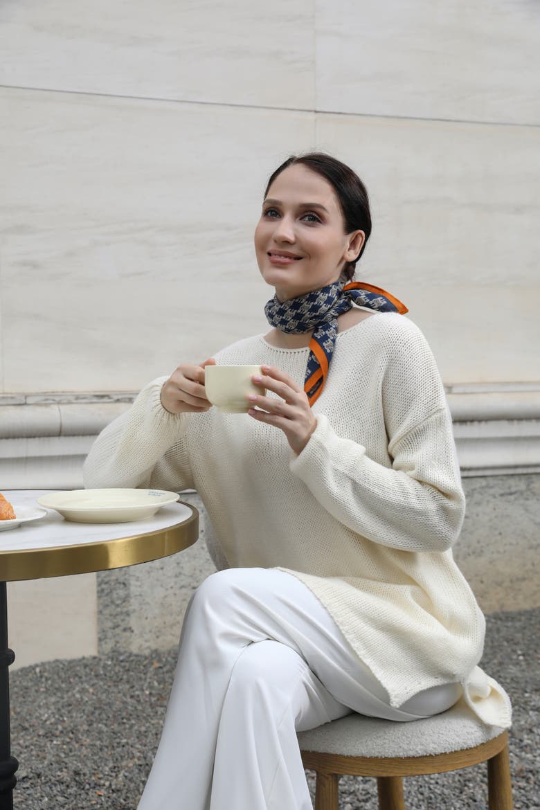 The Bianca Scarf, Alternate, color, Blue