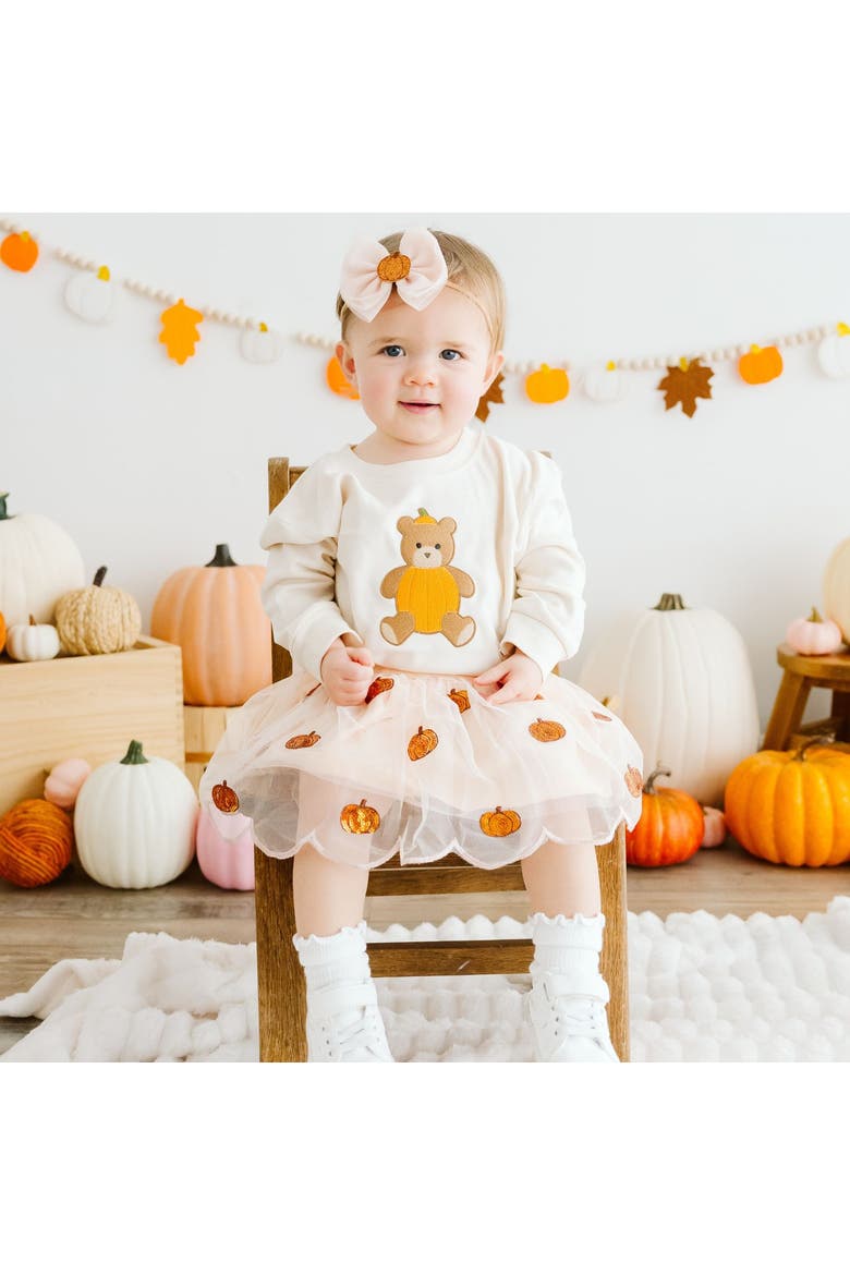 Pumpkin Teddy Bear Patch Long Sleeve Romper, Alternate, color, Natural