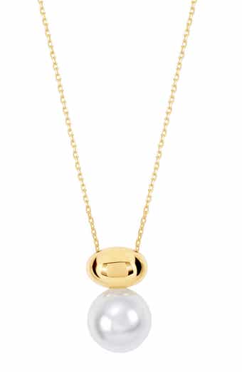 Faux Pearl Pendant Necklace