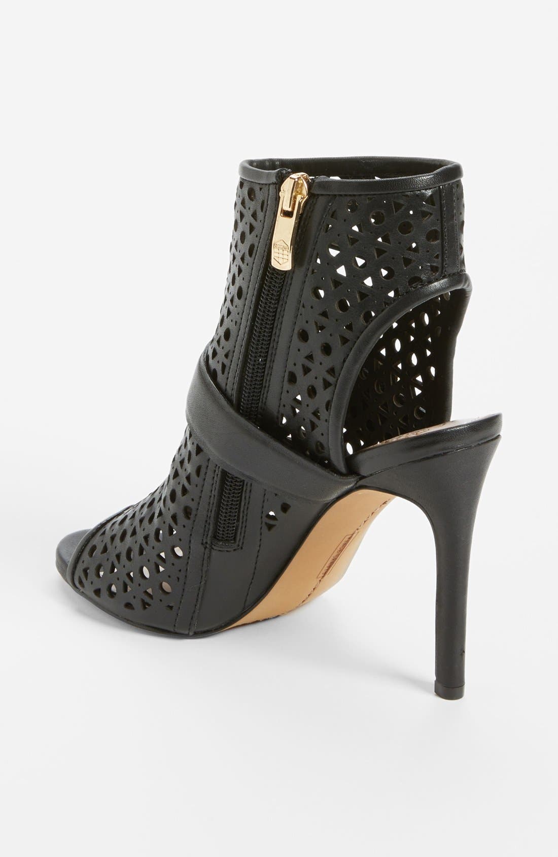 Vince Camuto 'Kaleen' Leather Bootie, Alternate, color, 