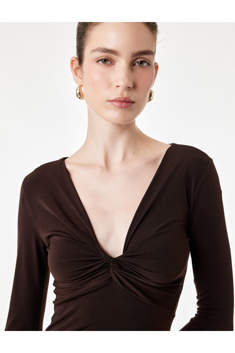 V Neck T-Shirt, Alternate, color, BROWN