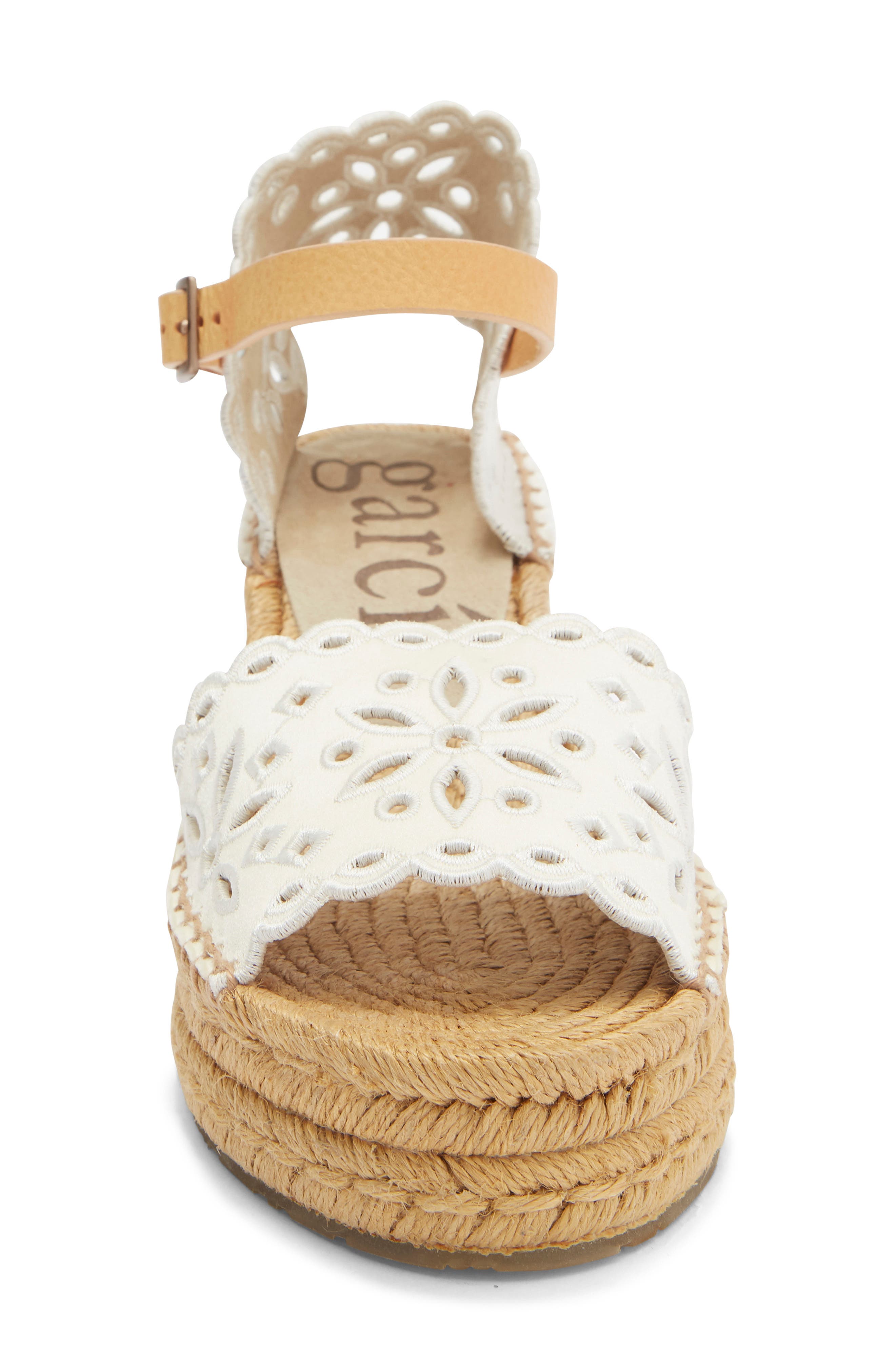 Pedro Garcia Omaira Wedge Sandal, Alternate, color, Meringue