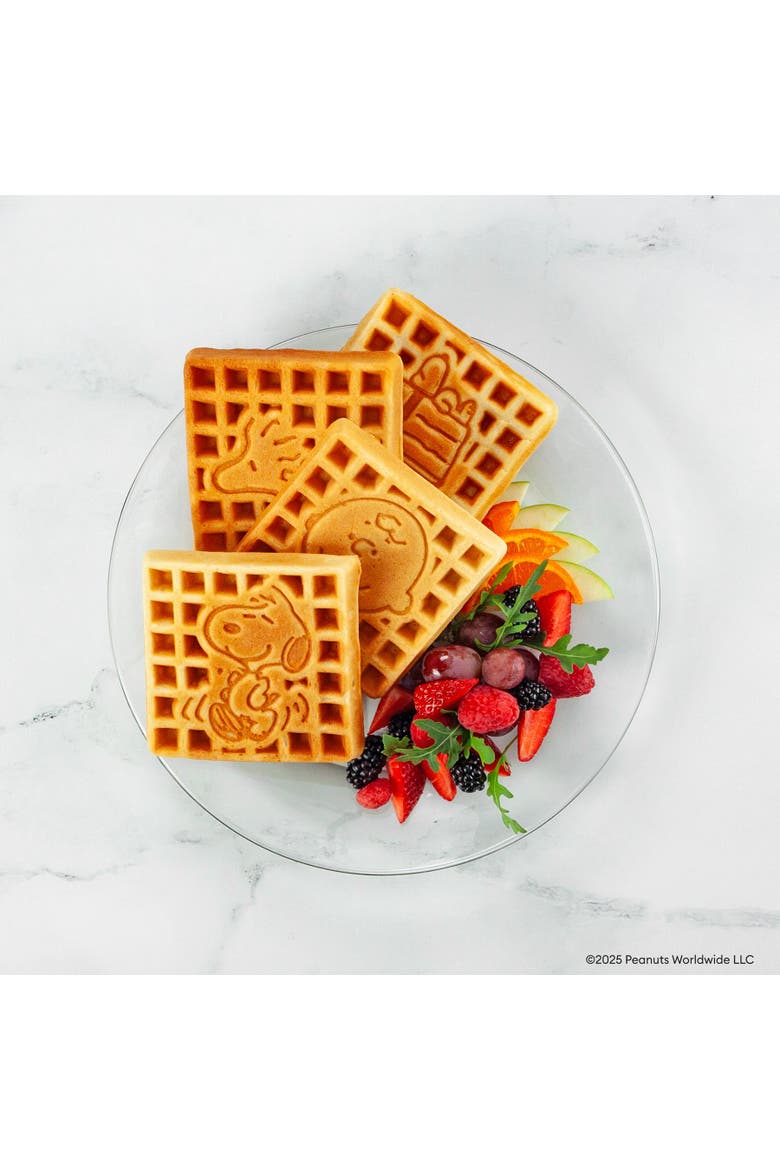 Peanuts Deluxe Waffler, Alternate, color, None